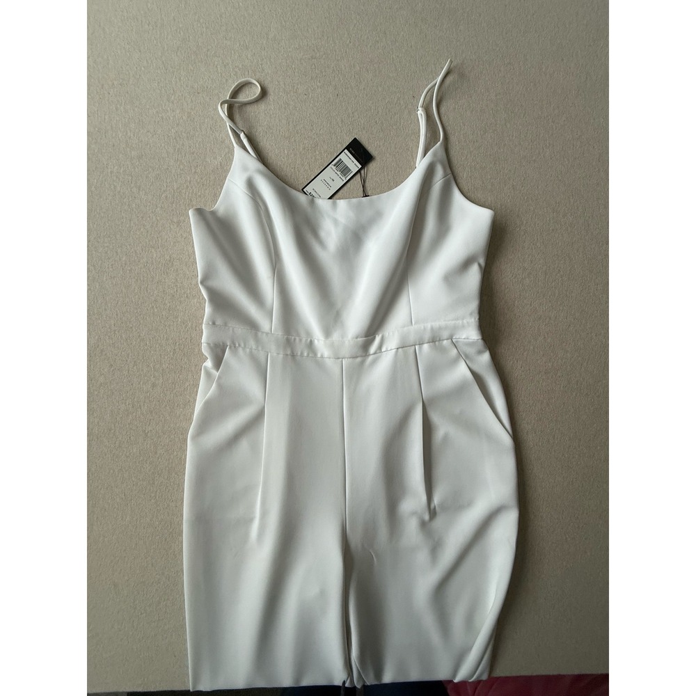 BCBGMAXAZRIA Optic White Spaghetti Strap Jumpsuit DUR9181987-100 Size 10 NWT
